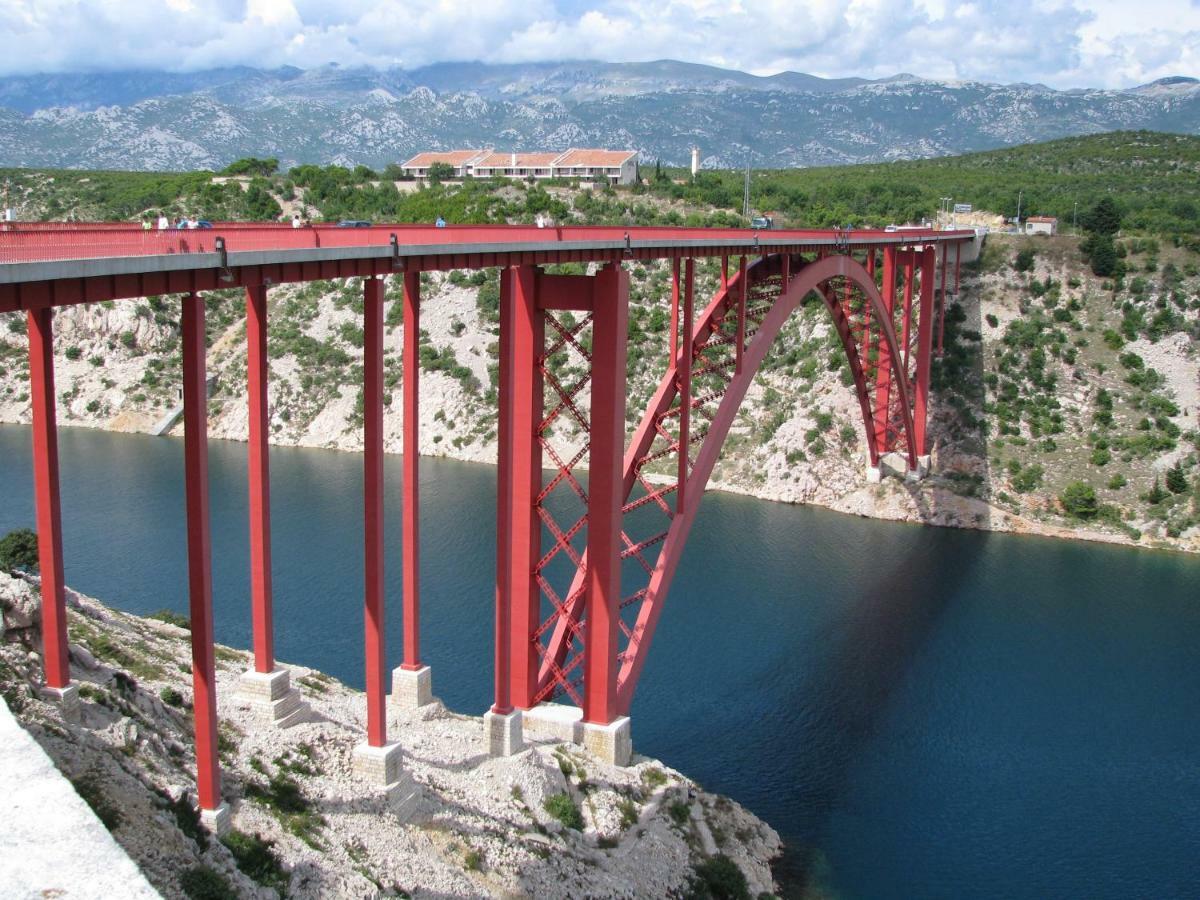Apartmani Mala Sirena Maslenica Luaran gambar